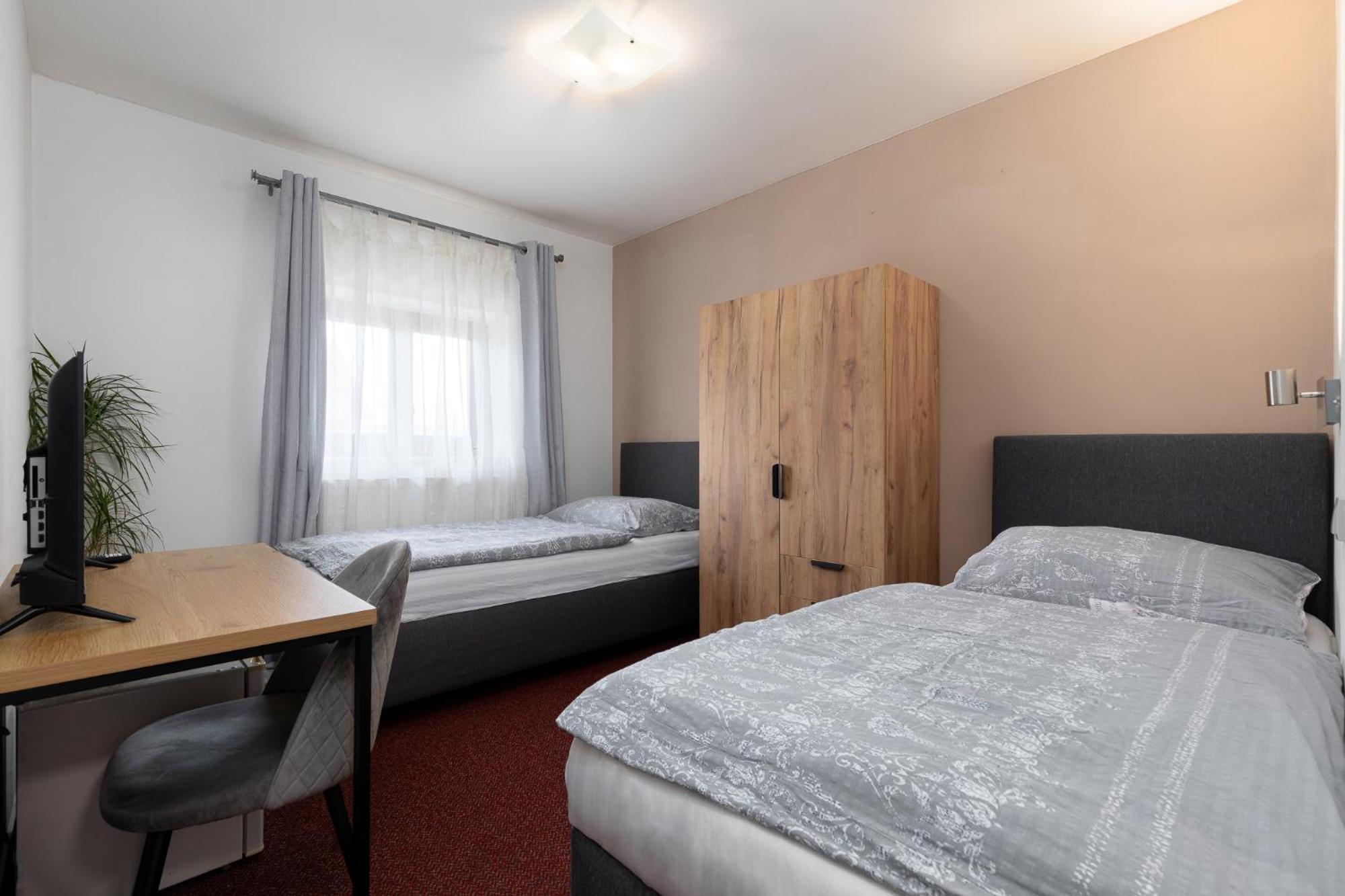 Hotel Algar Opava Exteriör bild